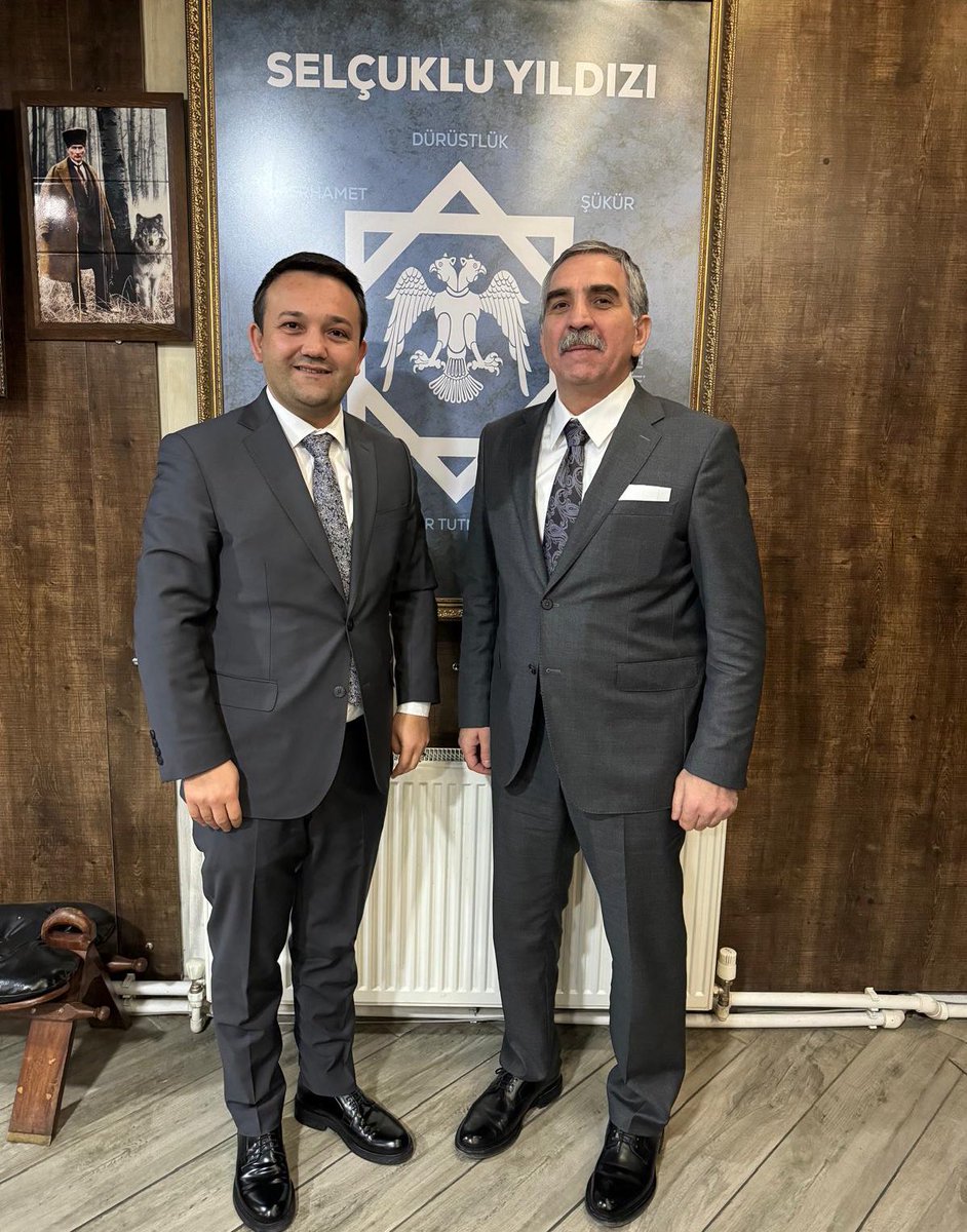 Ülkü Ocakları Genel Sekreteri Sayın İlhan Durak Bey ile bir araya gelerek güzel bir sohbet gerçekleştirdik. Kendisinin değerli fikirlerini dinlemek keyifliydi.
<a href="/ilhanDurak14/">İlhan Durak</a>