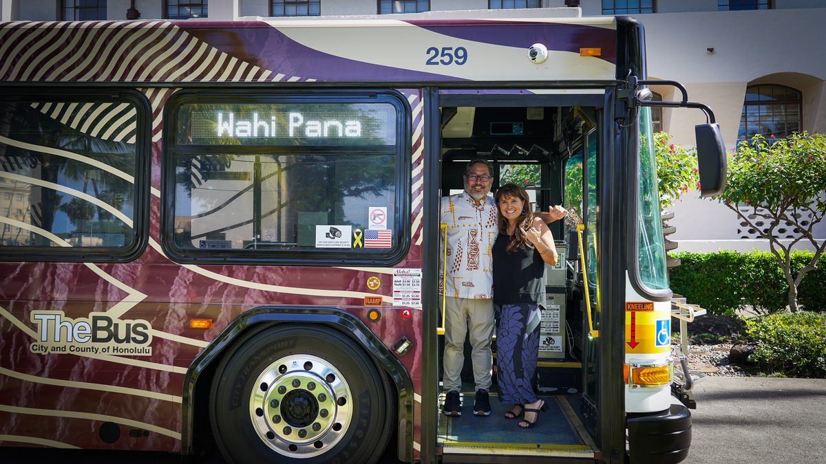 OTS_TheBus_HV's tweet photo. Mahalo, @hnldts for these awesome photos! For more information on the Wahi Pana: Storied Places public art initiative, check out https://t.co/vLKnIbjGra
#TheBus #HandiVan #OahuTransitServices #WahiPana https://t.co/fZTDHnp6Yd