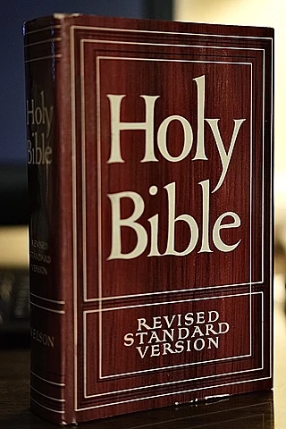 garlandgates's tweet image. Today in 1946, the #NewTestament of the Revised Standard Version of the Bible, the first significant challenge to the Authorized #KingJamesVersion, was published. #KJV #RSV #Reformed #Lutheran #Baptist #Methodist #Presbyterian #Episcopal #Protestant #Christian