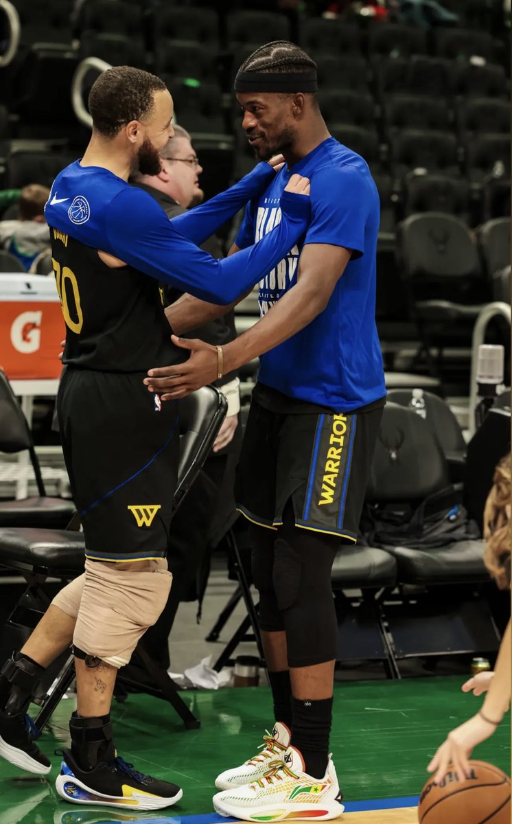 Steph happy as hell to have a co-star