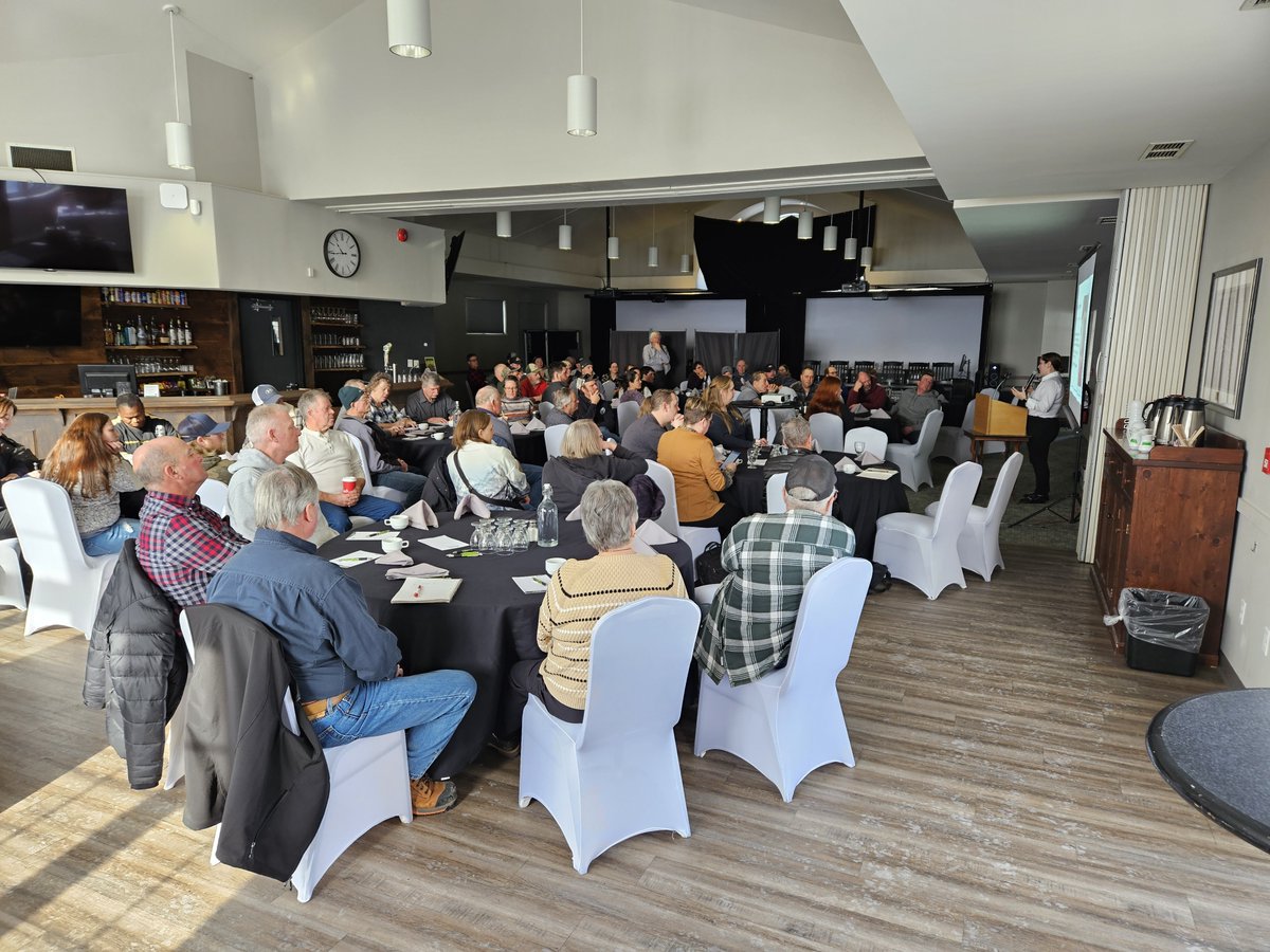 What a great crowd for the first of our February sheep producer meetings (held in partnership with Alliance). 
There is still time to sign up for our Floradale sheep meeting happening on February 25th! #JFMSHEEP