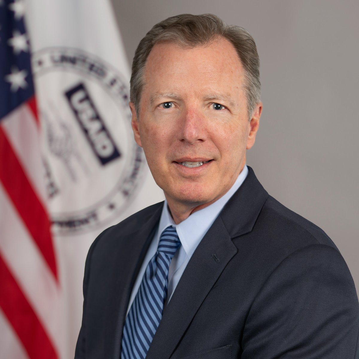 🚨BREAKING: Donald Trump has fired USAID Inspector General Paul Martin just one day after he released a report critical of Elon Musk's efforts to shut down the agency.

RETWEET if you stand with Martin against Trump!