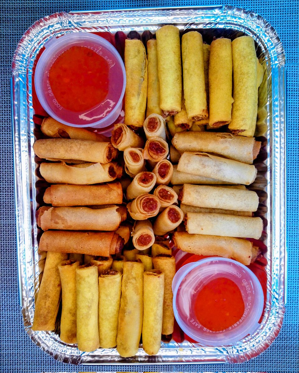 JojoDimla's tweet image. Bite-sized crispy and crunchy pinoy spring rolls served with ketchup or sweet chili sauce. #JojosCrispyPata #CrispyPata #LechonKawali #FriedChicken #Sisig #LumpiangShanghai