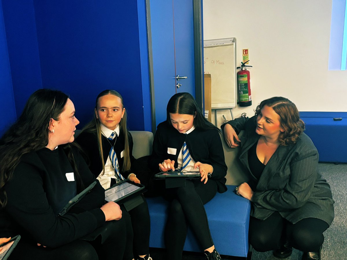 McAinshArt&Design (@lhsartanddesign) on Twitter photo Our fantastic Young People in Business event this morning with over 50 <a href="/S2LHSYT/">S2 Year Team @ LHS</a> - huge thank you to <a href="/crunchycarrotsm/">Crunchy Carrots</a> <a href="/CandiedParlour/">Candied Ice Cream</a> Rachel Spicer & <a href="/DYW_ForthValley/">DYW Forth Valley</a> - our young people gained a real insight into what employers look for in a candidate and skills for work Our fantastic Young People in Business event this morning with over 50 <a href="/S2LHSYT/">S2 Year Team @ LHS</a> - huge thank you to <a href="/crunchycarrotsm/">Crunchy Carrots</a> <a href="/CandiedParlour/">Candied Ice Cream</a> Rachel Spicer & <a href="/DYW_ForthValley/">DYW Forth Valley</a> - our young people gained a real insight into what employers look for in a candidate and skills for work