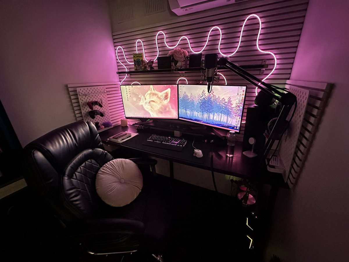 So, I still have to smother the walls in white acoustic panels, but it’s coming along so well. 😭💕