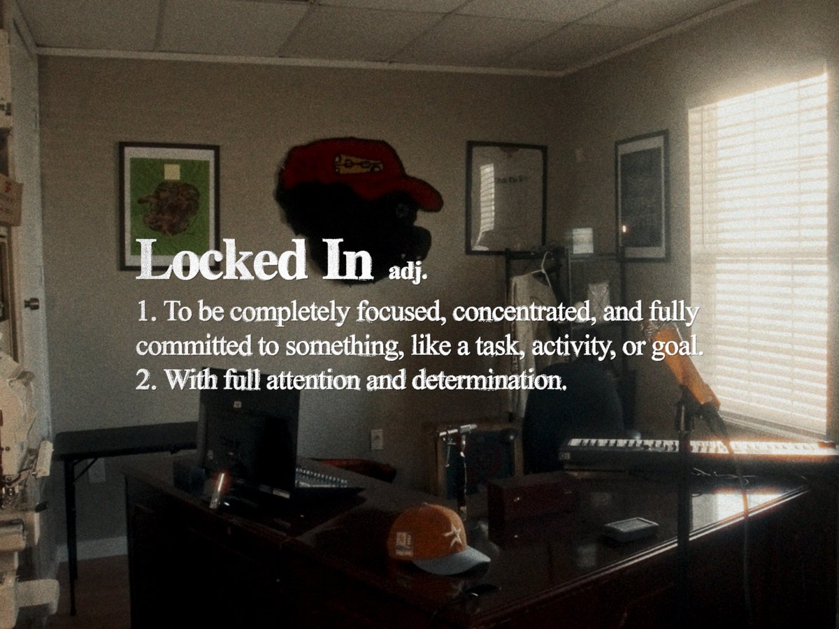 MajoraXrd's tweet image. New video with @Bamsworth  ‘Locked in’ out now
Official submission for @nprmusic Tiny Desk 2025 Contest
youtu.be/Tnyqg29f1H8?si…

Shot by: Me &amp;amp; @qntmtx 
VHS / Title Card / Edited / Color by: Me

#tinydesk #tinydeskcontest #nprmusic #npr