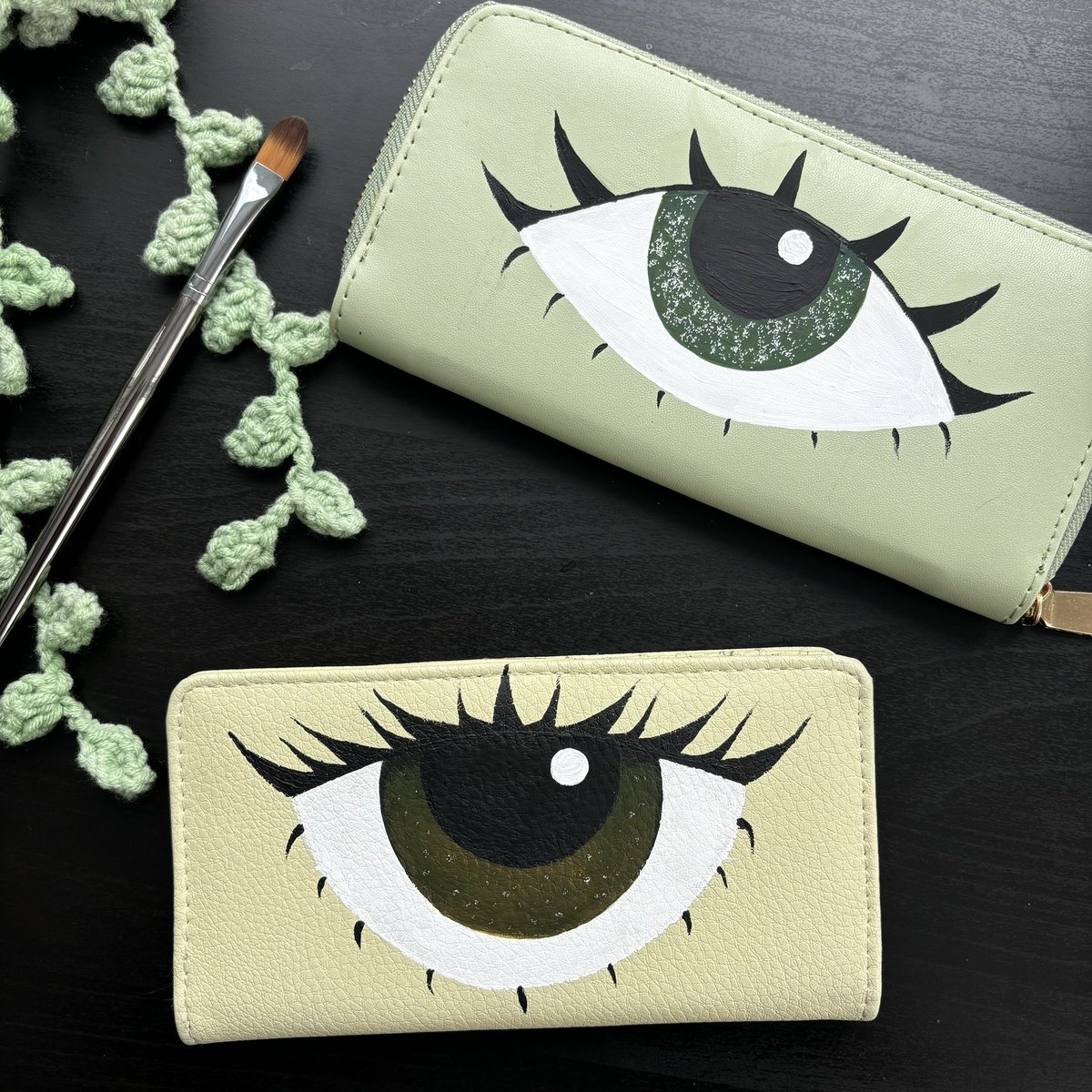 camrcart's tweet photo. Green attracts more green 🤑👁️ New hand painted eye wallets, now available for purchase ✨

DM me if you’re interested 💚 https://t.co/I8UZombY2E
