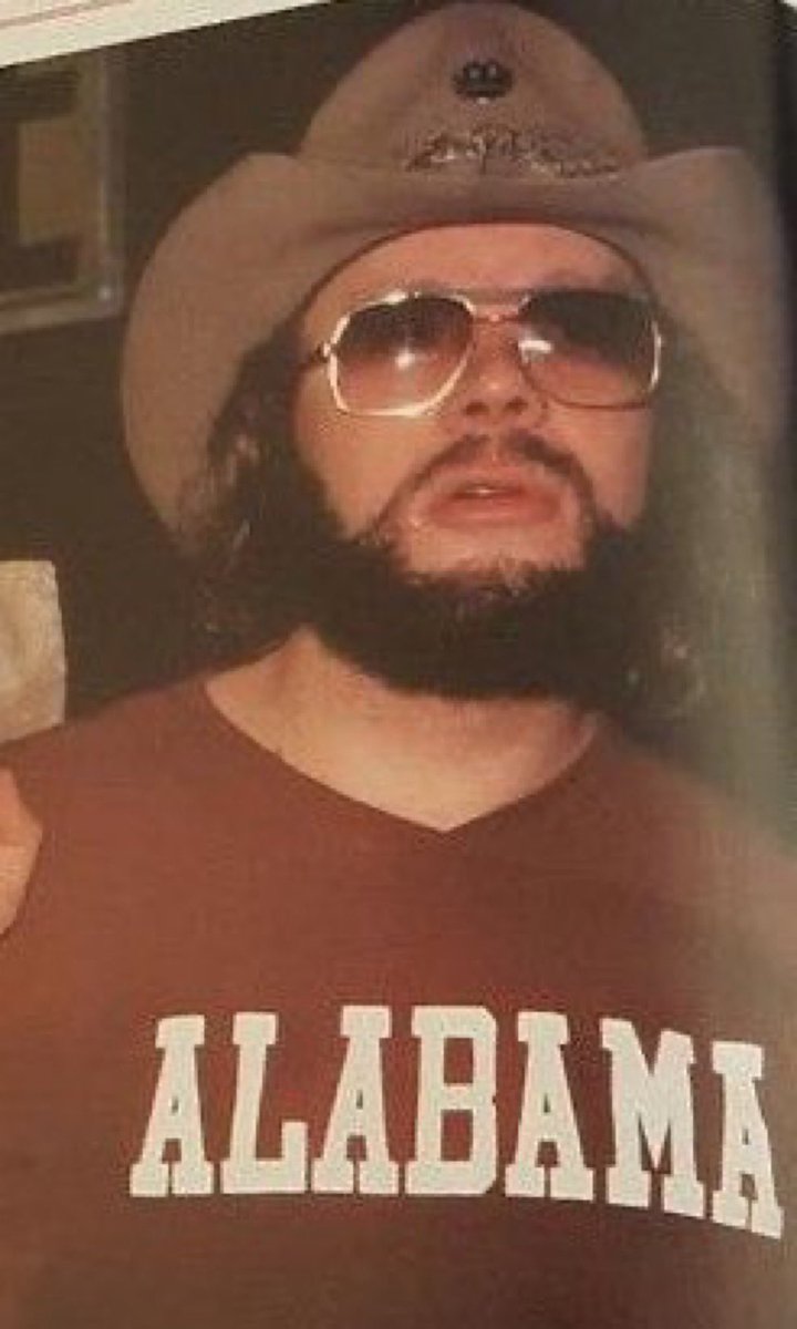 In the event of any ties, the #1 ranking goes to Alabama based on this. That’s an actual NCAA rule.