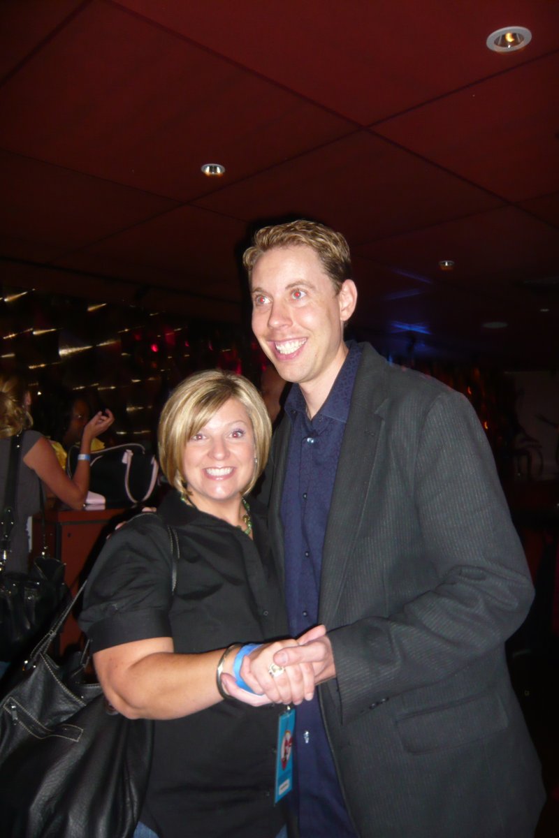 BosComedyFest's tweet image. It's Tuesday and that means it's time for another trip down BCF Memory Lane!

Here we have the wildly hilarious duo @kellymacfarland and @RyanHamilton cutting a rug at The @HardRock Cafe after party during the 2009 Fest! #BCF #Boston #Festivals #BostonComedyFestival