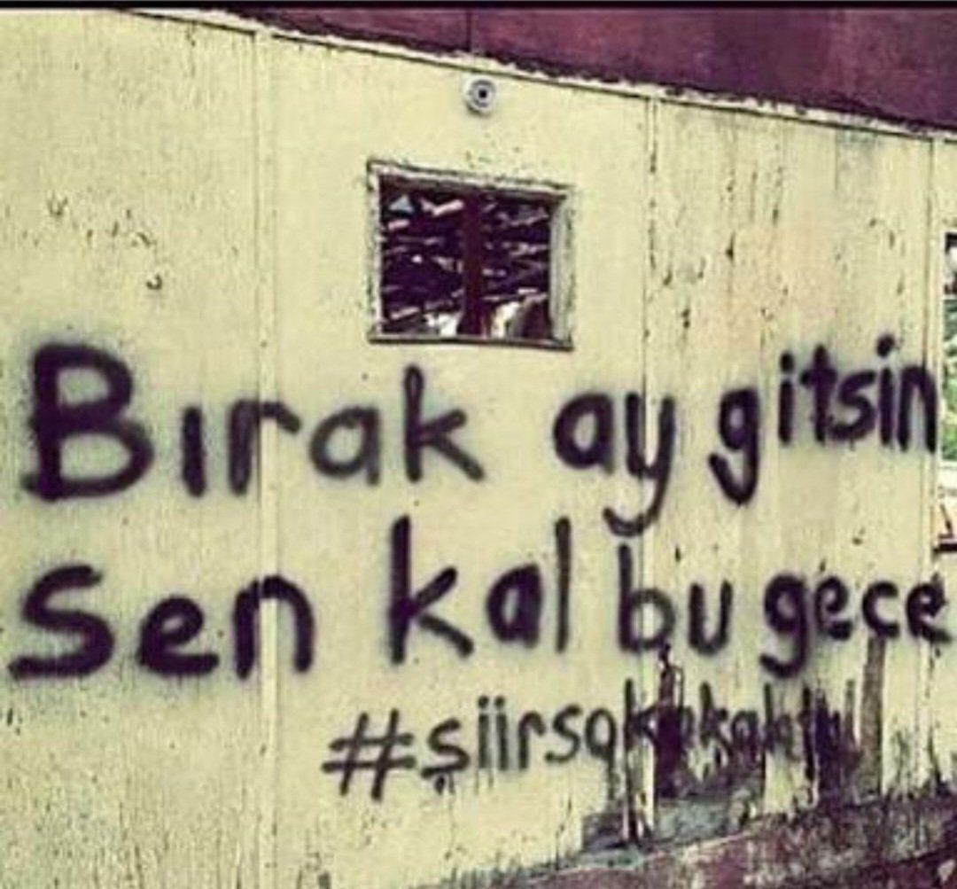 blackea54353093's tweet image. #GeceyeNotum 
#iyigeceler