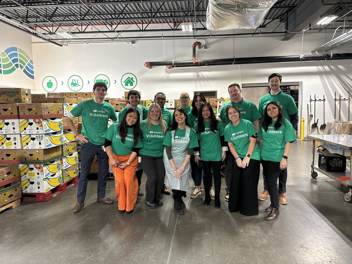 CTNaturalGas's tweet image. Avangrid, UI, SCG, CNG employees #volunteer over 10,000 hours in 2024; reinforcing commitment to supporting #Connecticut #nonprofits and community organizations. More:  ow.ly/hVb250UY4ht