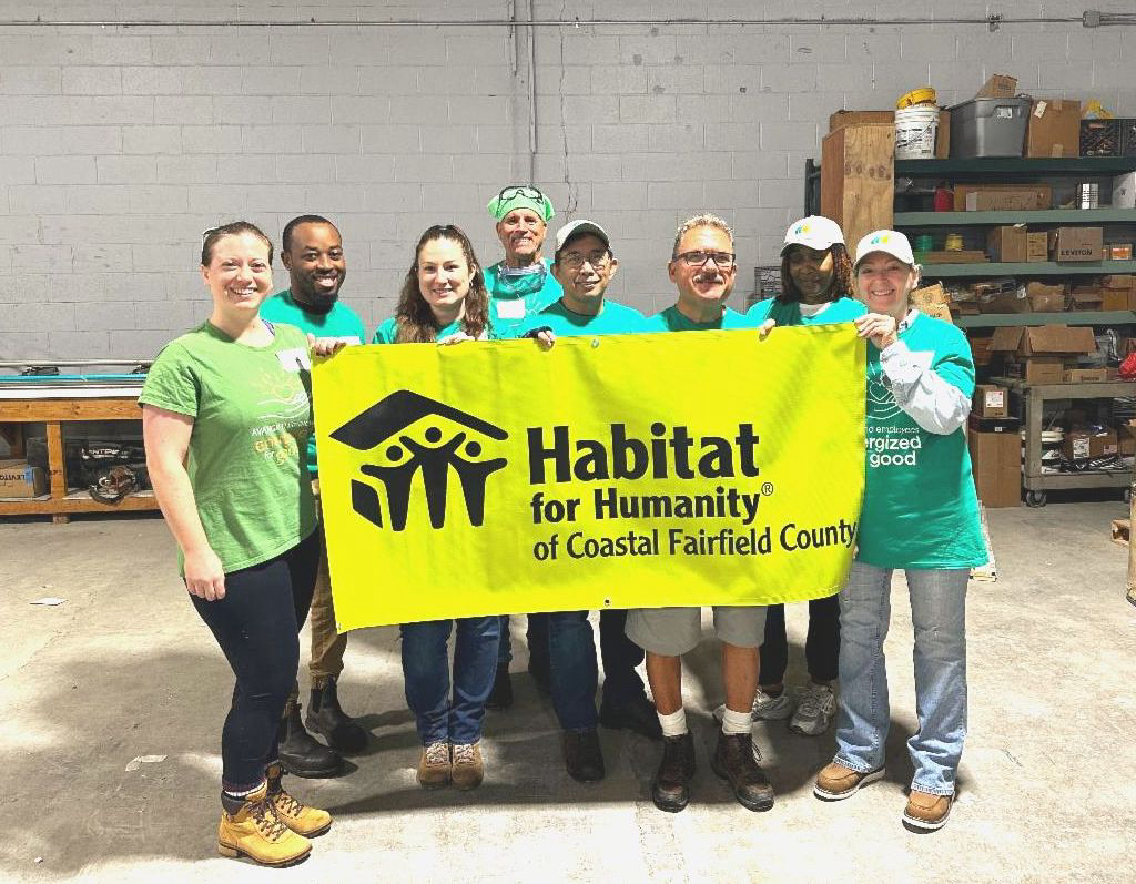 Avangrid, UI, SCG, CNG employees #volunteer over 10,000 hours in 2024; reinforcing commitment to supporting #Connecticut #nonprofits and community organizations. More:  ow.ly/kVGZ50UY4mF