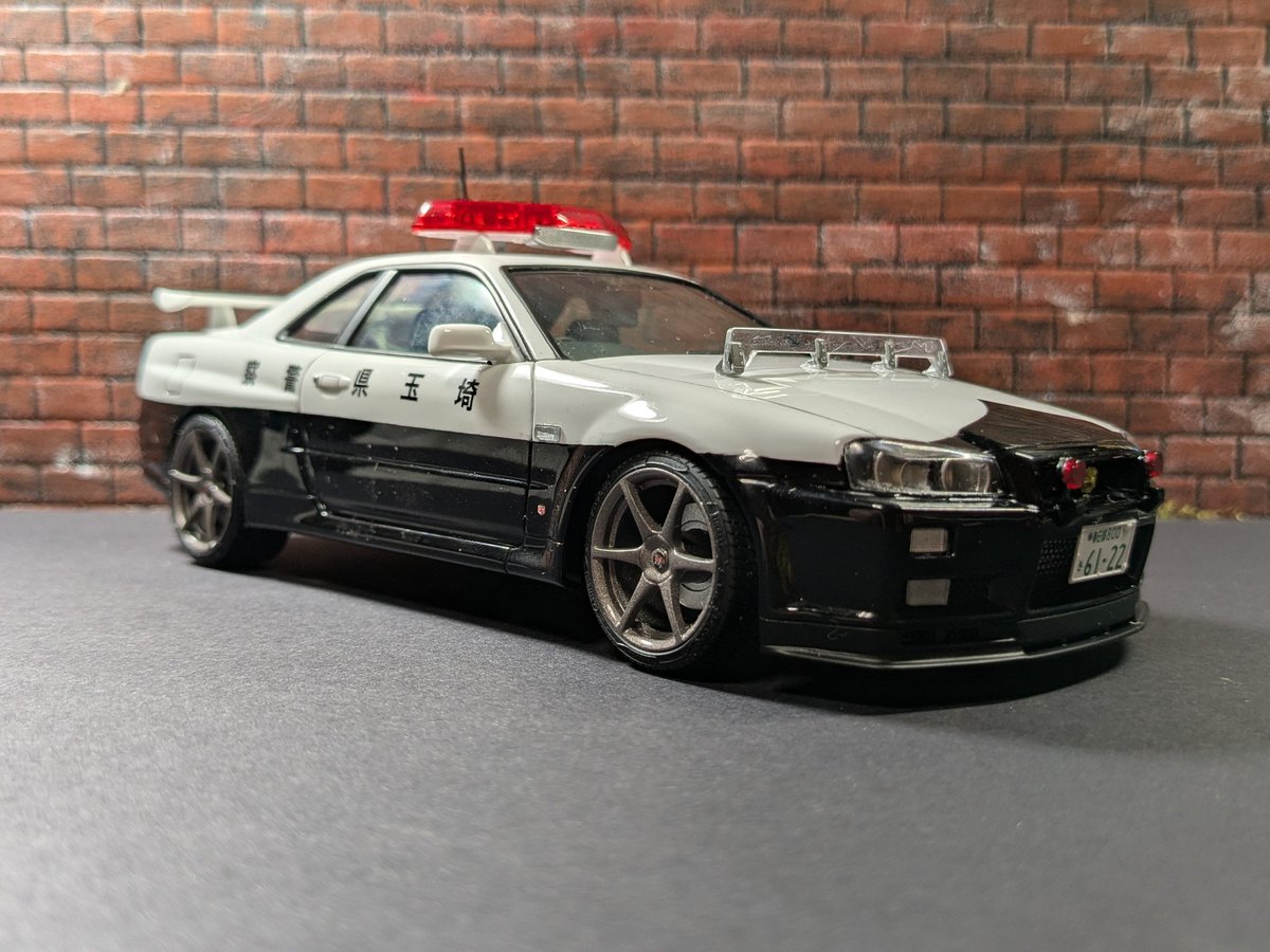 0Mobakuma0's tweet photo. アオシマ1/24Ｒ３４スカイラインＧＴＲVspecⅡパトカー
完成しました。
ご依頼品です。
#アオシマ
#パトカー
#スカイライン
#ＧＴＲ
#Ｒ３４
#カープラモデル https://t.co/kKzMYJm7F8
