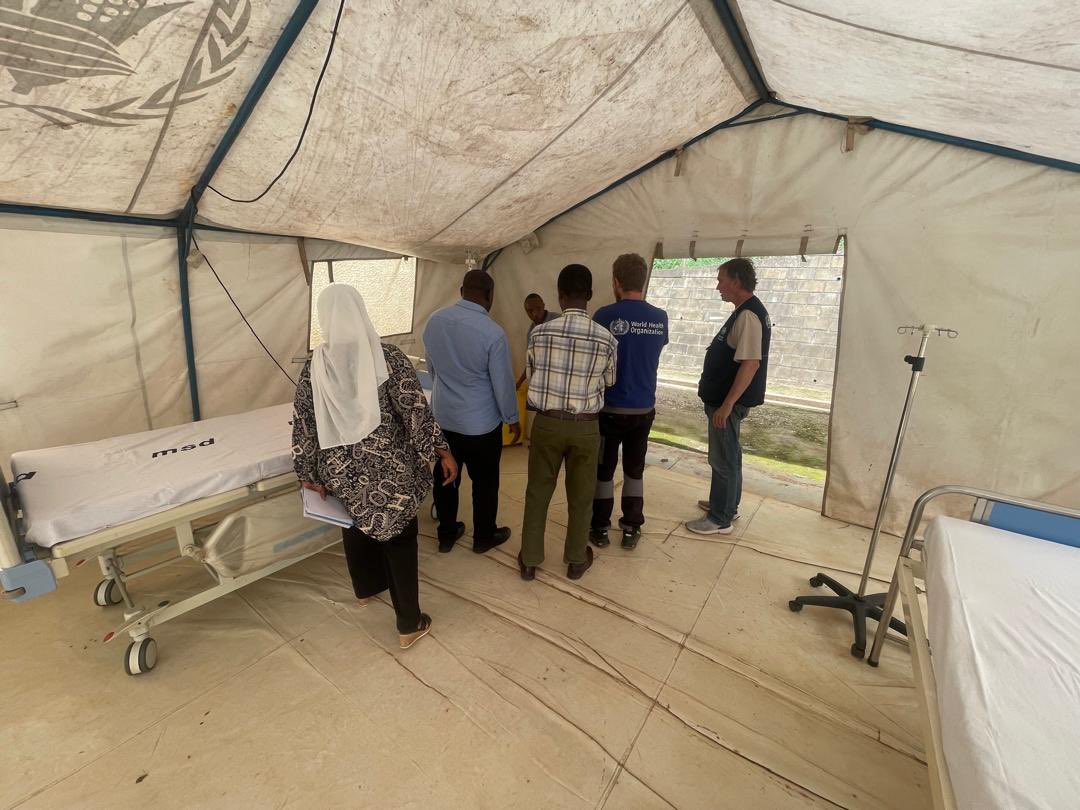 WHO_Tanzania's tweet photo. @WHO and partners are conducting a health service assessment at the Rwanda-Tanzania border (Rusumo) as part of strengthening efforts in preventing the spread of the #Marburg virus disease.

#HealthForAll https://t.co/hyxkp5vEi3