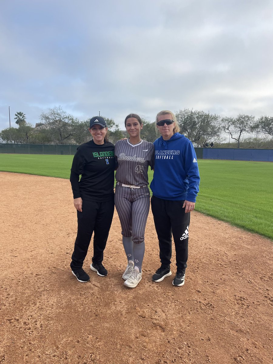 I am so excited to announce my verbal commitment to <a href="/IslandersSball/">Islanders Softball</a> Thank you Coach Rodriguez for believing in me and giving me the opportunity to play college softball and continue my education.  I am so excited to be part of your team!  #committed #shakasup <a href="/BomberSTX18U/">STX Bombers 18U Gold PRK</a>