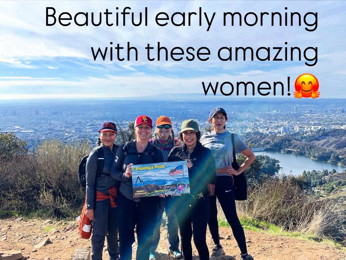 RadiologyUSC's tweet image. The view from the top was worth the hike! The DOR Hiking Crew conquered the Hollywood Hills on Sunday. What a gorgeous day to be out in nature. Stunning scenery, and some serious team bonding! 💪❤️

#HollywoodSign #USCRadiology #PanoramicViews #LosAngeles #HikingLife #Wellbeing