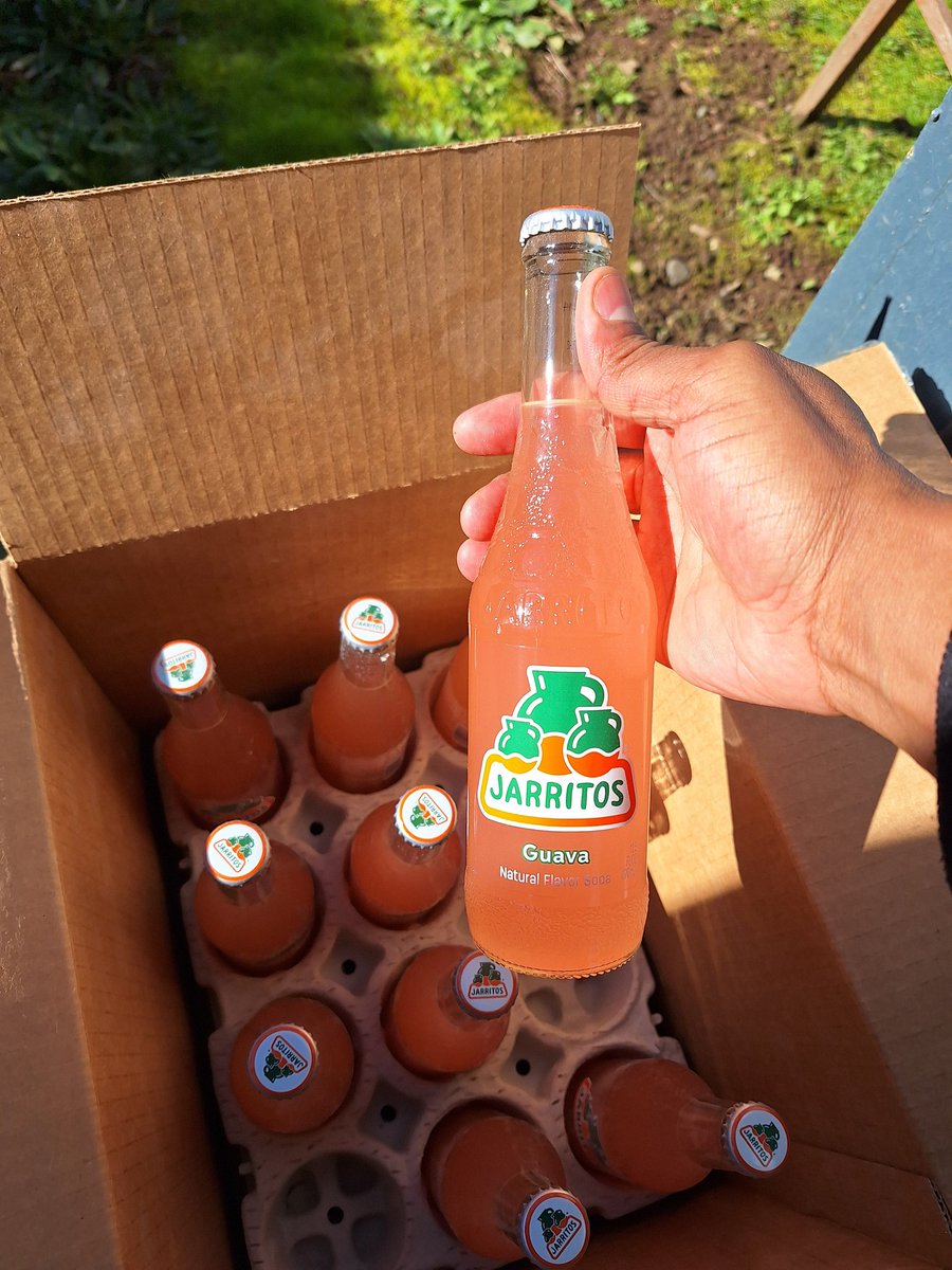 MetaM00's tweet photo. Late GM 🍵
It's a beautiful day in the neighborhood, a beautiful day to be a @Jarritos holder! Somehow we got blessed with this weather in Portland #PDX!
Happy #TacoTuesday indeed! Now #BonesFam are official sponsors of #HolgateOpenMic & #ArtPlugPDX! https://t.co/lszyFrFSaW