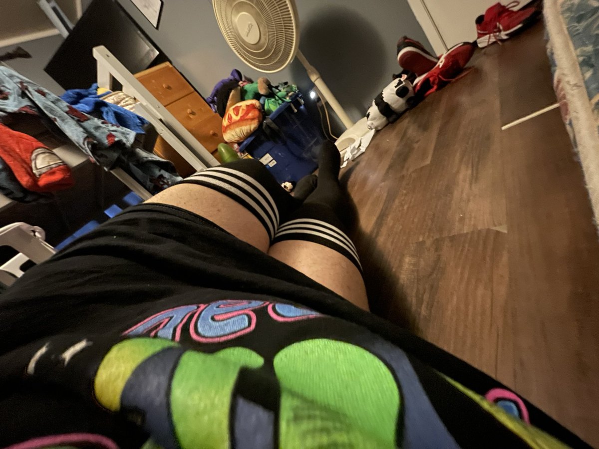 SaceDogDemon's tweet photo. Got bored the other day and took some pics https://t.co/Jl6lbyFqFO
