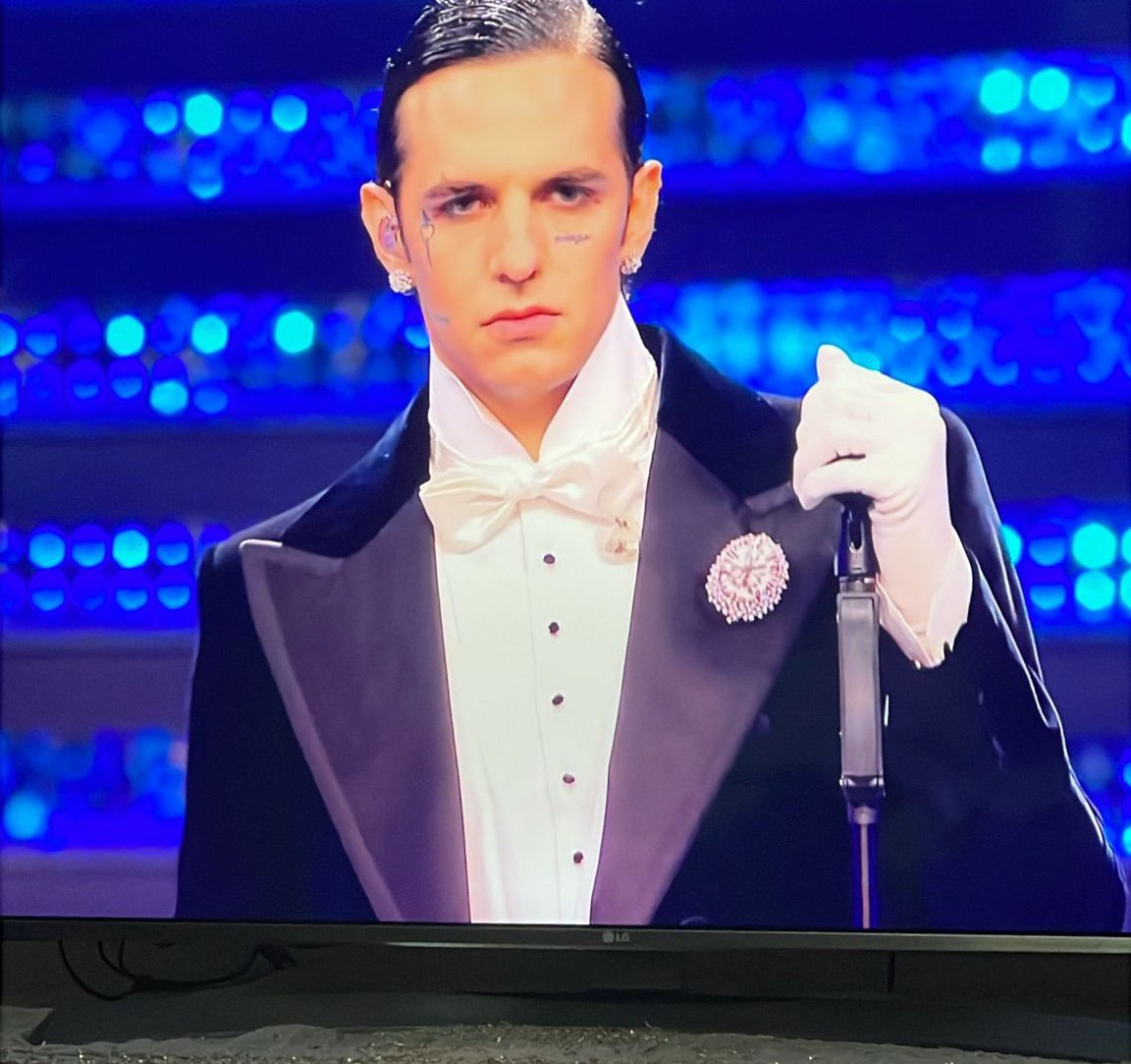 Achille ❤️
 <a href="/AchilleIDOL/">Achille Lauro</a>