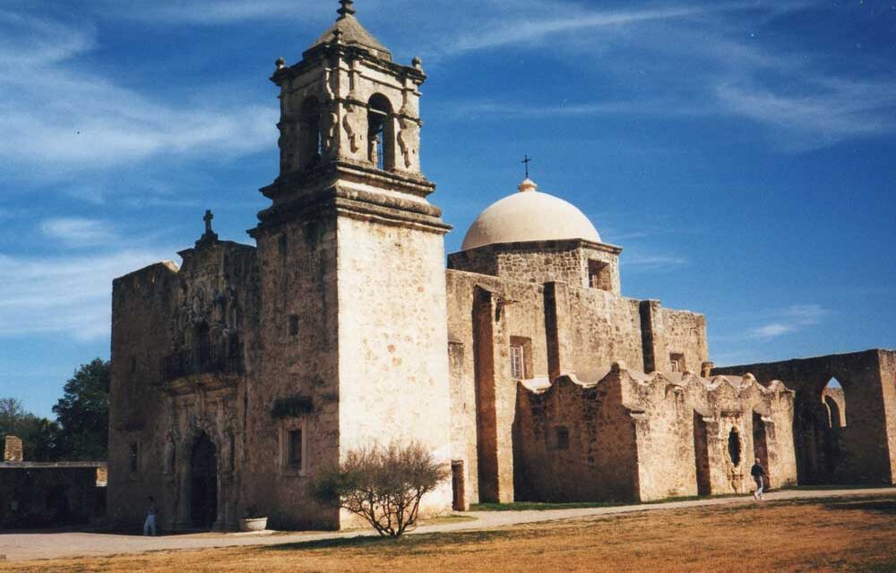 On a sunny and warm Friday afternoon a few years ago,  I had a two hour meeting with Vincent Huizar, a descendant of Pedro Huizar, the sculptor who allegedly created Rosa’s Window (The Rose Window) at Mission San José in San Antonio. 

Read more at laprensatexas.com/the-truth-abou…
