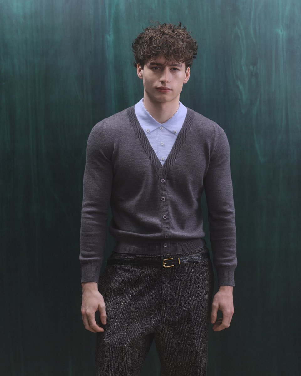 Prada's tweet image. Noah Beck, Yusra Mardini, Bach Buquen and Nara Smith attended Prada Mode Abu Dhabi, curated by Theaster Gates.

#PradaMode
#Prada