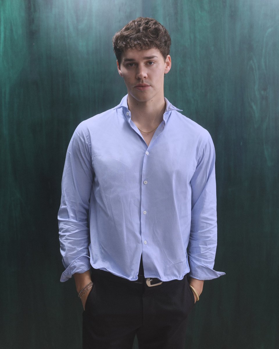 Prada's tweet image. Noah Beck, Yusra Mardini, Bach Buquen and Nara Smith attended Prada Mode Abu Dhabi, curated by Theaster Gates.

#PradaMode
#Prada