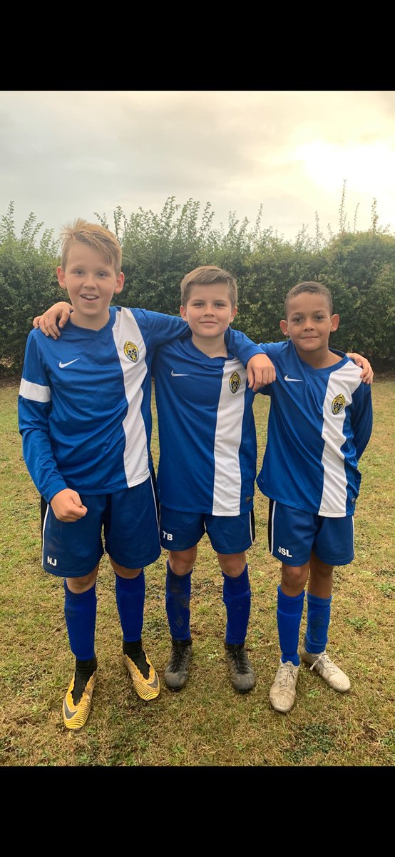 Huge congratulations to former <a href="/RBAcad/">Robert Barclay Academy (RBA)</a> student Josh who signed his first professional contract with Liverpool FC this week. 👏👏👏⚽️⚽️#RBAfamily #AimingHigh