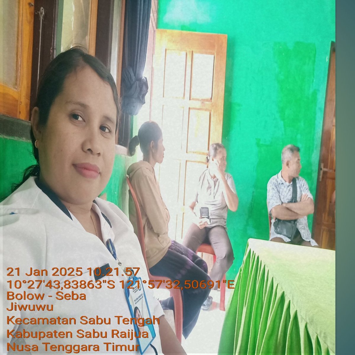 LabuYuslinda's tweet photo. Selasa, 21/01/2025, Yuslinda Labu, Luhkan Sabu Raijua di kantor Desa Jiwuwu. Melakukan koordinasi dgn aparat Desa tentang Tim Penilai Kelas Kelompok
#GiatLuhkanSatminkalGONDOL 
#SabuRaijua https://t.co/lLpWtmbeR4