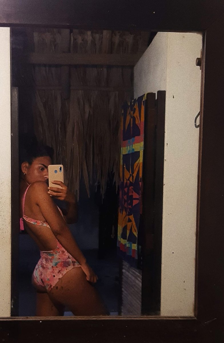 Harshmarie's tweet photo. long summer 🌊💖✨👁️❤️‍🔥 https://t.co/VgJsndqZPZ