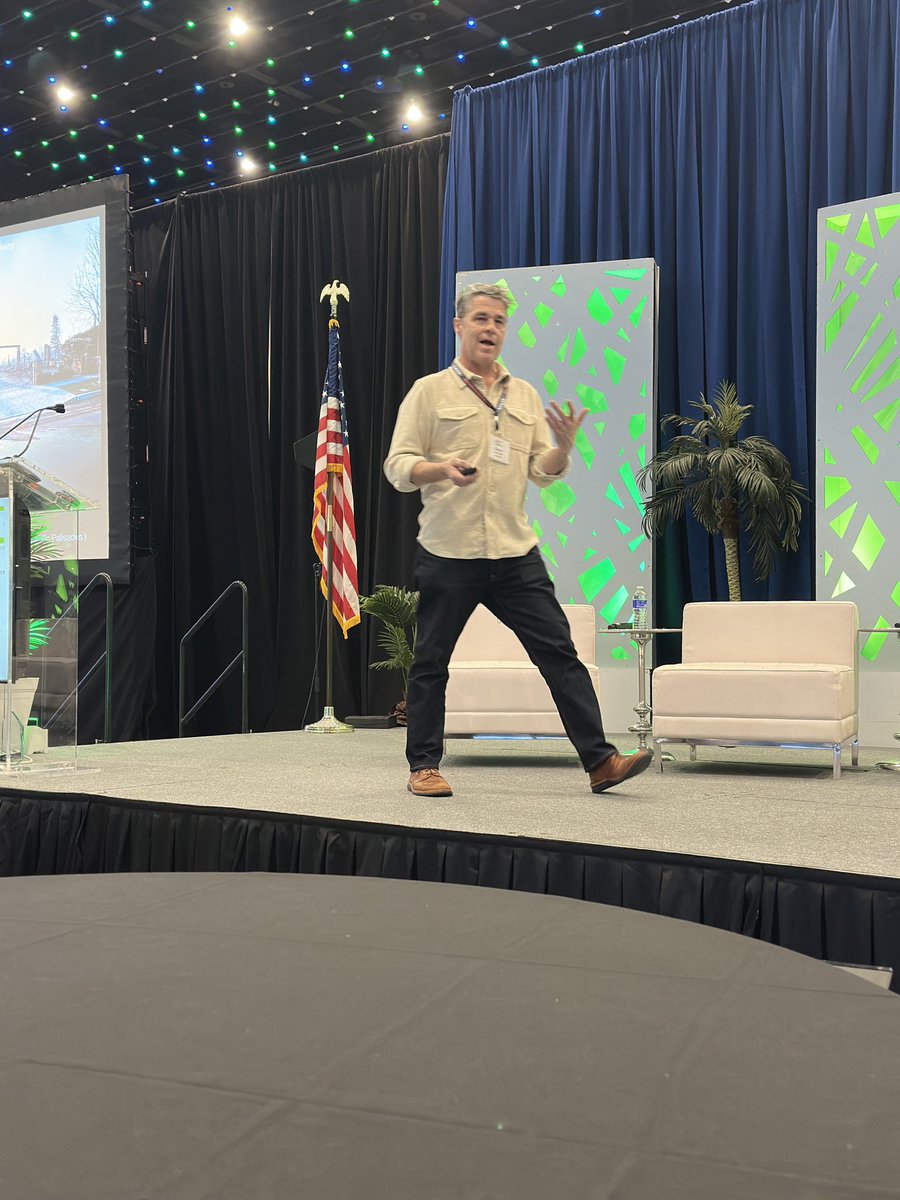 jsayre74's tweet image. Fantastic key note by Drew FitzGerald, one of the founders of @JUST on why he’s coming home to New York. The key is the COMMUNITY.

@NYSEDC #EcoDev