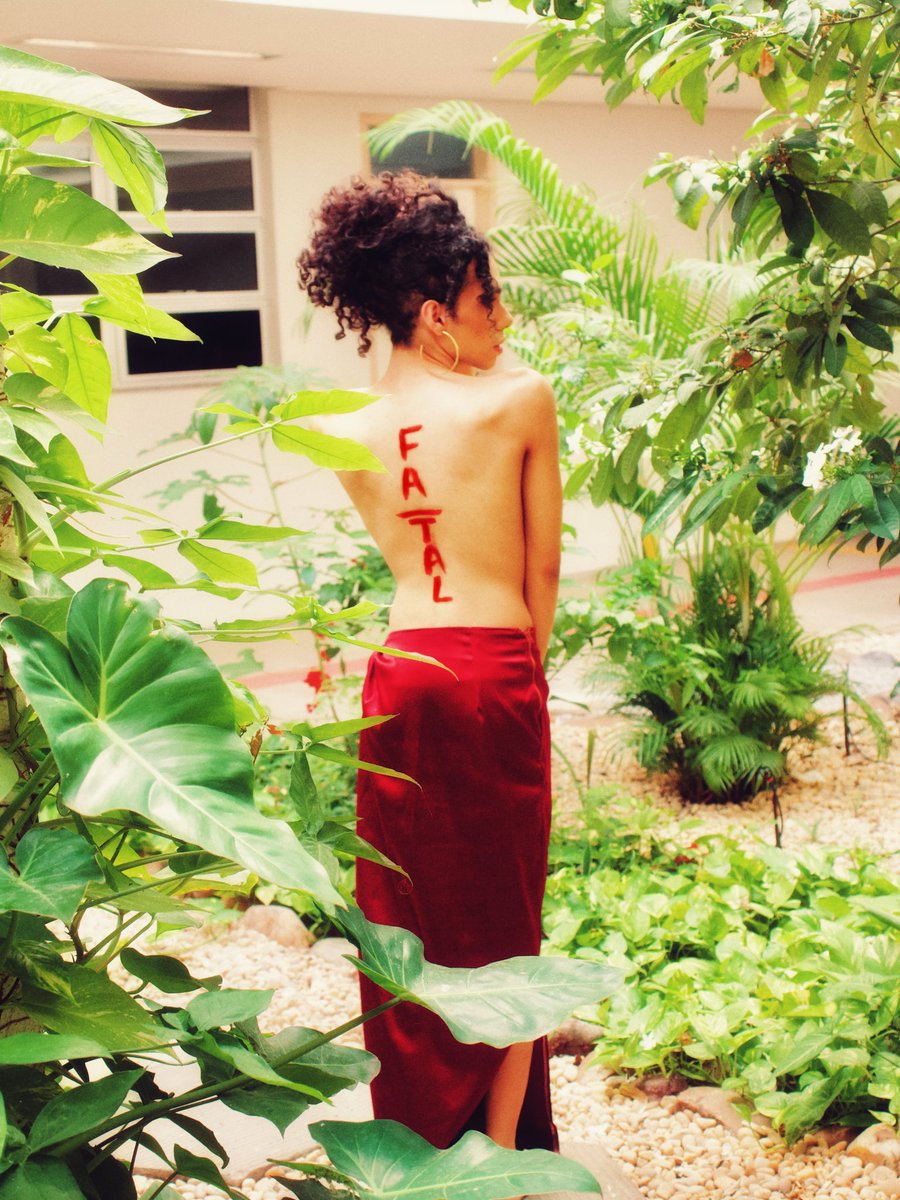 mayyfreitass_'s tweet photo. Hoje apresentei meu editorial (FA-TAL) que é inspirado na MUSA, GAL COSTA.
Estou super feliz de verdade. https://t.co/UicO7mjwgO