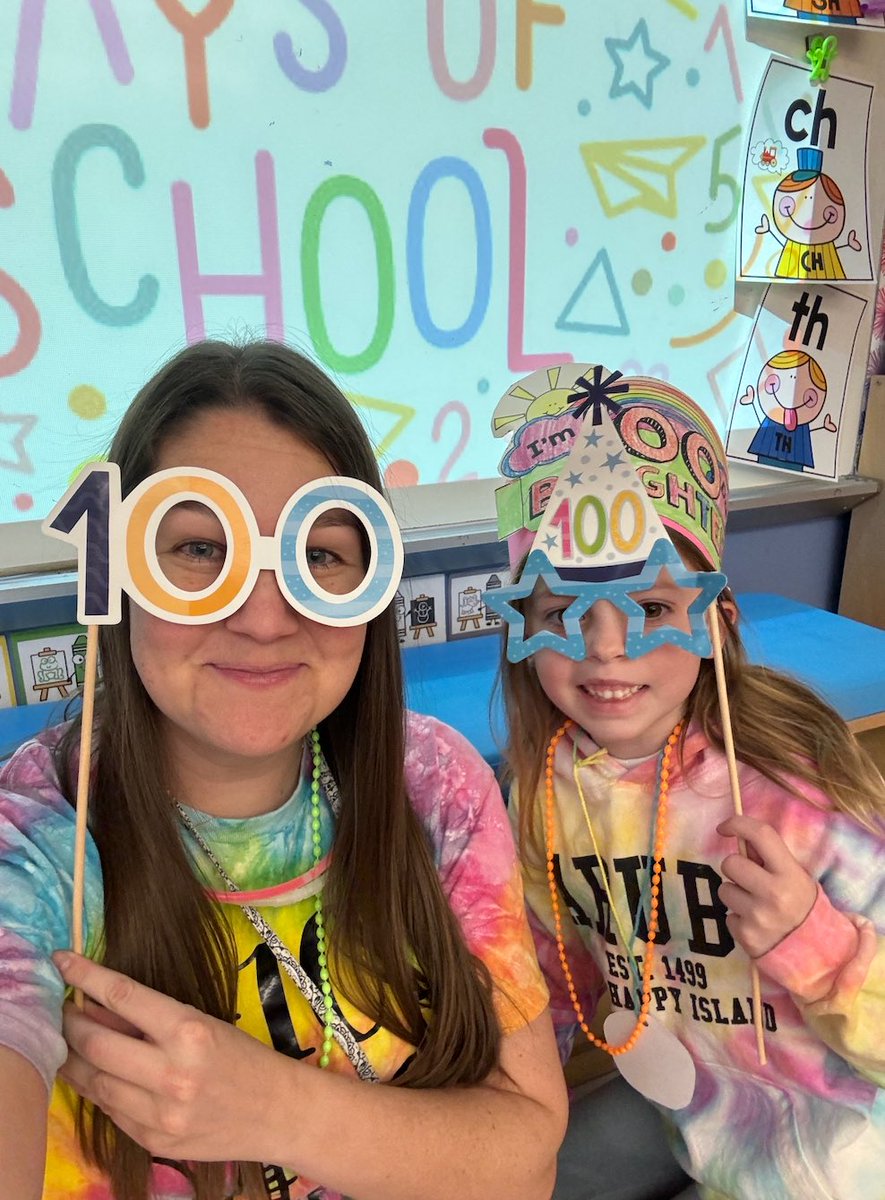 klaifskinders's tweet photo. Best Day Ever! Happy 100th Day from K-K! 🌟💯💙 https://t.co/s1faj6JJQG