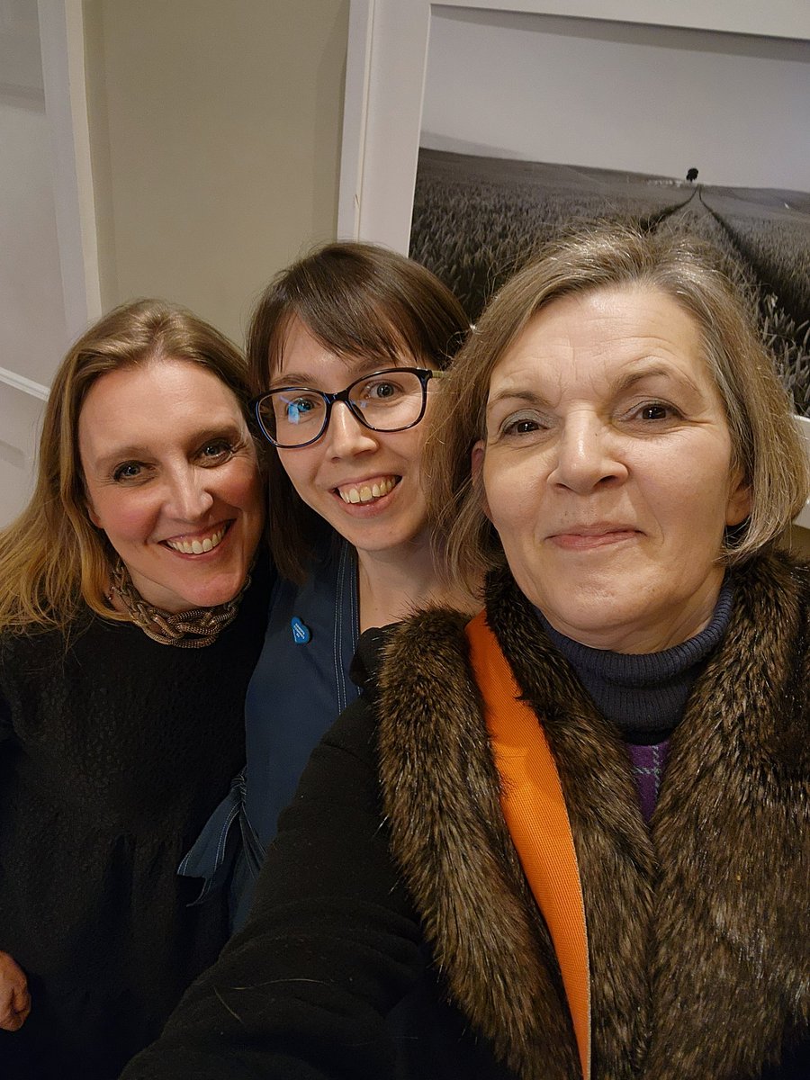 Talking with school leaders, <a href="/LyftaEd/">Lyfta Education</a> and <a href="/creativeHigg/">Rachel Higginson FCCT</a> about curiosity, compassion, and critical thinking in an age of misinformation. Excited by Lyfta's potential to enhance the curriculum. #leadershiplearning