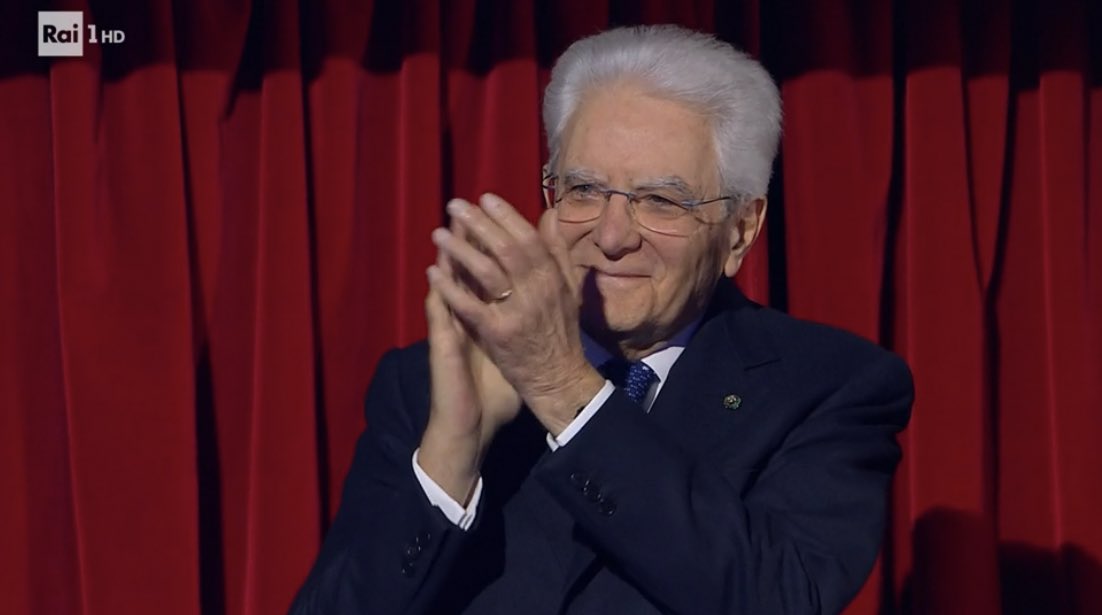 milkovichsly's tweet photo. Io ne ho le palle piene e non sono neanche le 23 ora capisco come si è sentito lui quella sera 
#Sanremo2025 https://t.co/cmrYB5RQNG