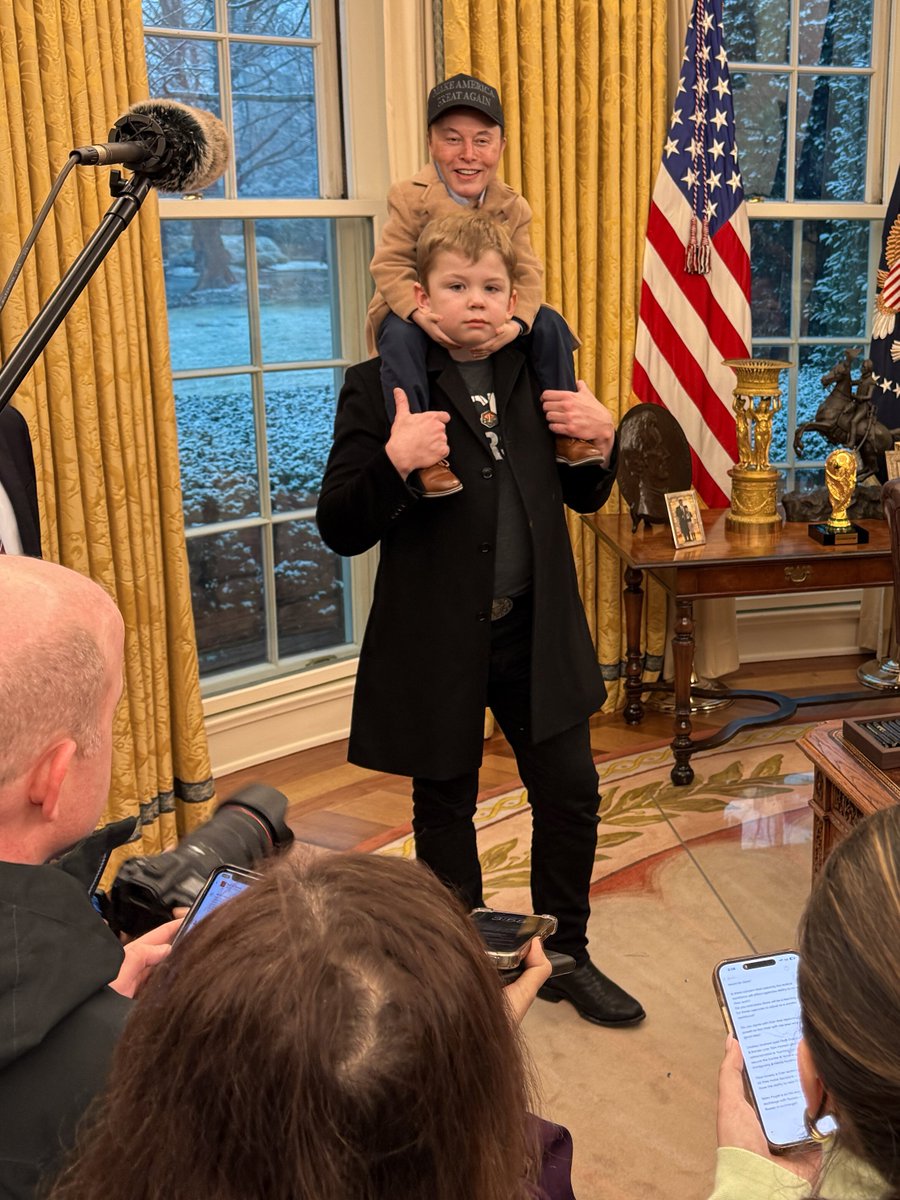 <a href="/elonmusk/">Elon Musk</a> 😂