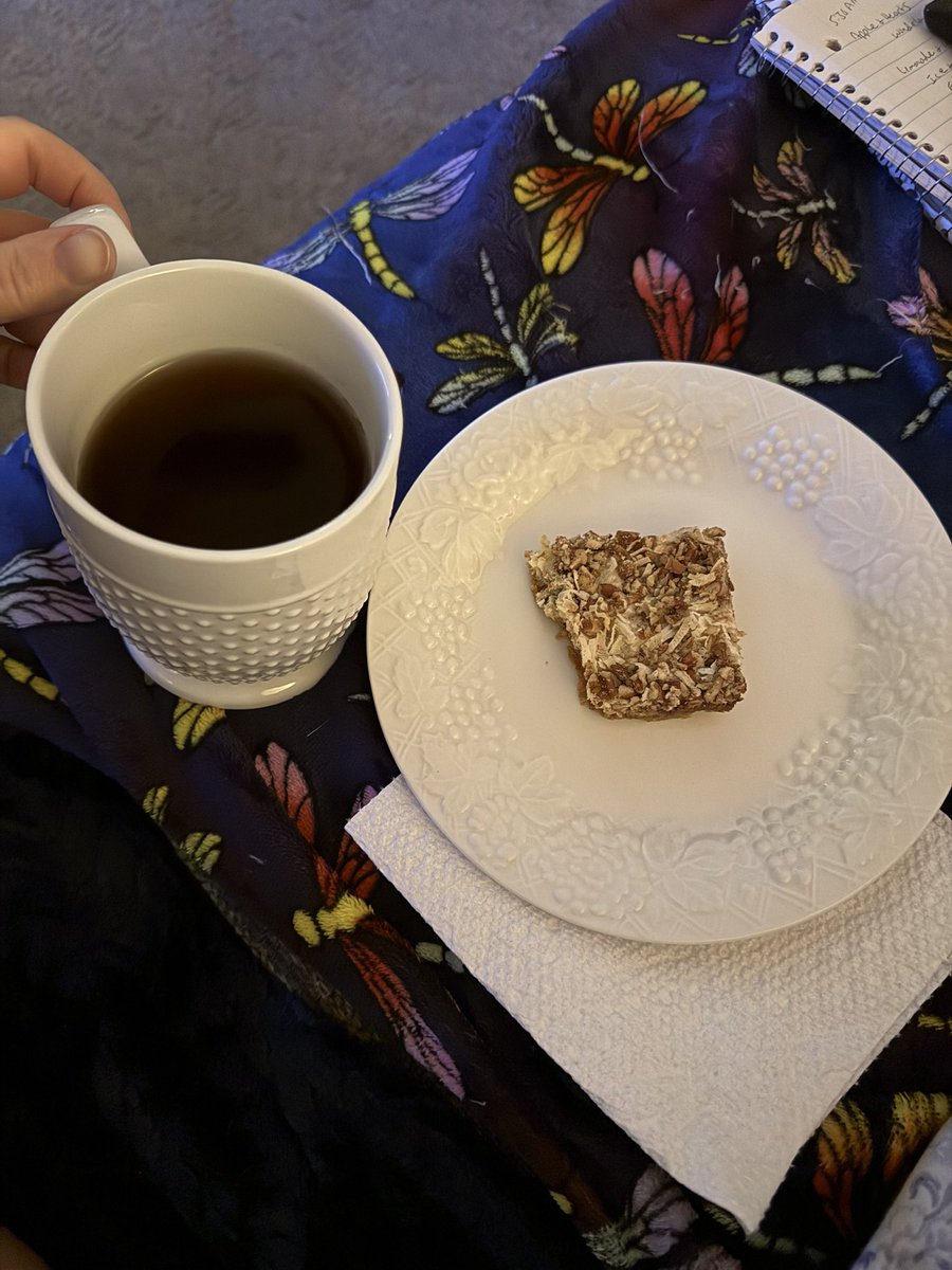 HeatherMaria123's tweet image. Morning Blessings, Prayers, Meditation, 🧘 Yoga, Wellness, News 📰 orange spice herbal tea 🍵 with honey 🍯 &amp;amp; a heavenly hash bar, 17 min bike 🚲 12 min treadmill #winterwellness Research 🔬 
#positivechanges Tuesday February 11 ❤️❤️❤️❤️
Pluto 
Red Ray of Light 
Solar System