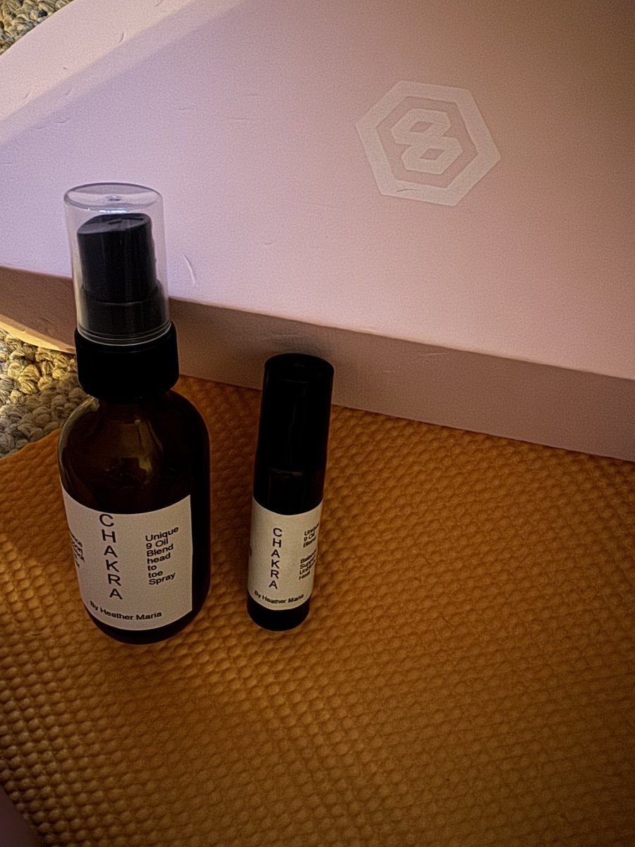 HeatherMaria123's tweet image. Morning Blessings, Prayers, Meditation, 🧘 Yoga, Wellness, News 📰 orange spice herbal tea 🍵 with honey 🍯 &amp;amp; a heavenly hash bar, 17 min bike 🚲 12 min treadmill #winterwellness Research 🔬 
#positivechanges Tuesday February 11 ❤️❤️❤️❤️
Pluto 
Red Ray of Light 
Solar System