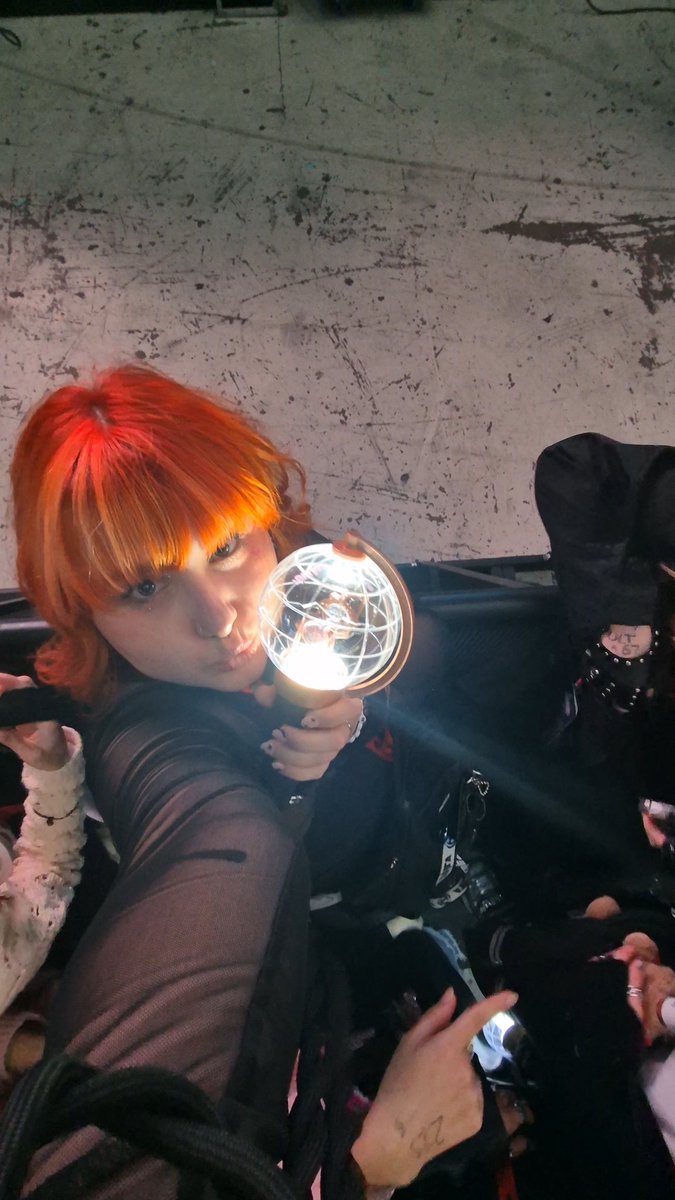 aimintix's tweet photo. I definitely reached utopia this time ✨️🏴‍☠️🖤 https://t.co/niM2OrH4xJ