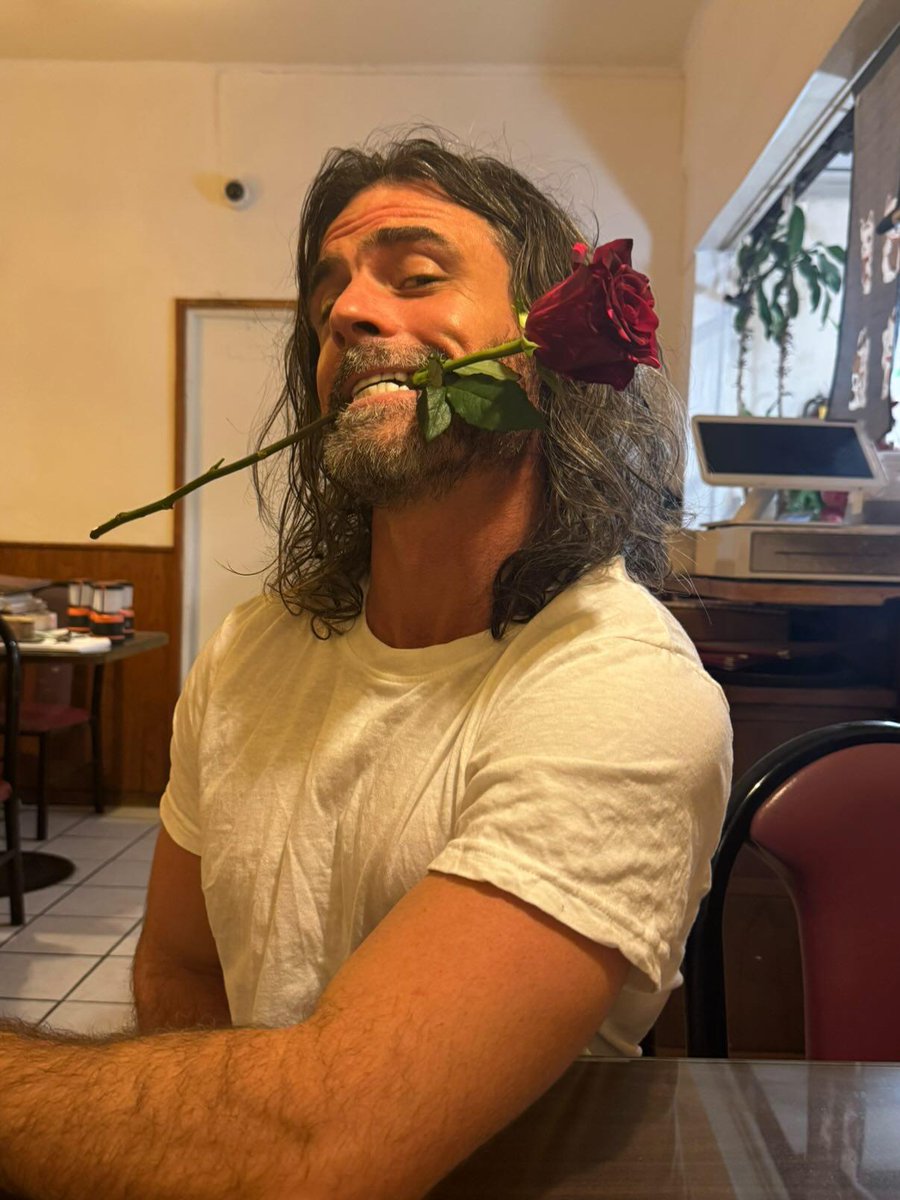 Dream date <a href="/catlintheanimal/">Daniel LeBang</a>      🥰😍🌹