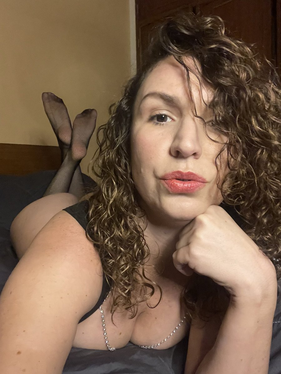 MILF content here! #milf #onlyfans 
onlyfans.com/only.miia