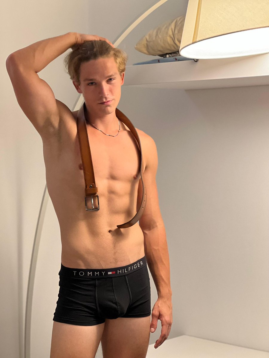 BoysBoxers's tweet photo. #boysinboxers @oliver_brynnum https://t.co/UVHbRDhBA0