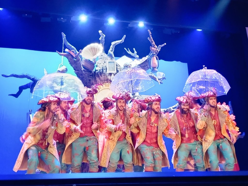 Gracias <a href="/GermanGRendon/">Germán Rendón</a> por no andarte nunca por las ramas!!
Antifascismo clarito 👏🏻
#COAC2025P20