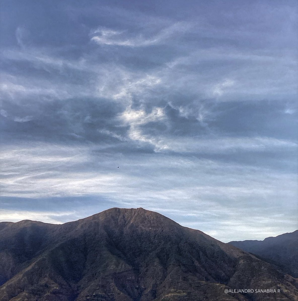 AlexSanabriaR's tweet photo. El #Avila atardecer #11Feb #Venezuela https://t.co/35W02fLG95