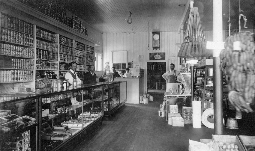 Ford and Sons Store

c. 1904

East Auburn, CA