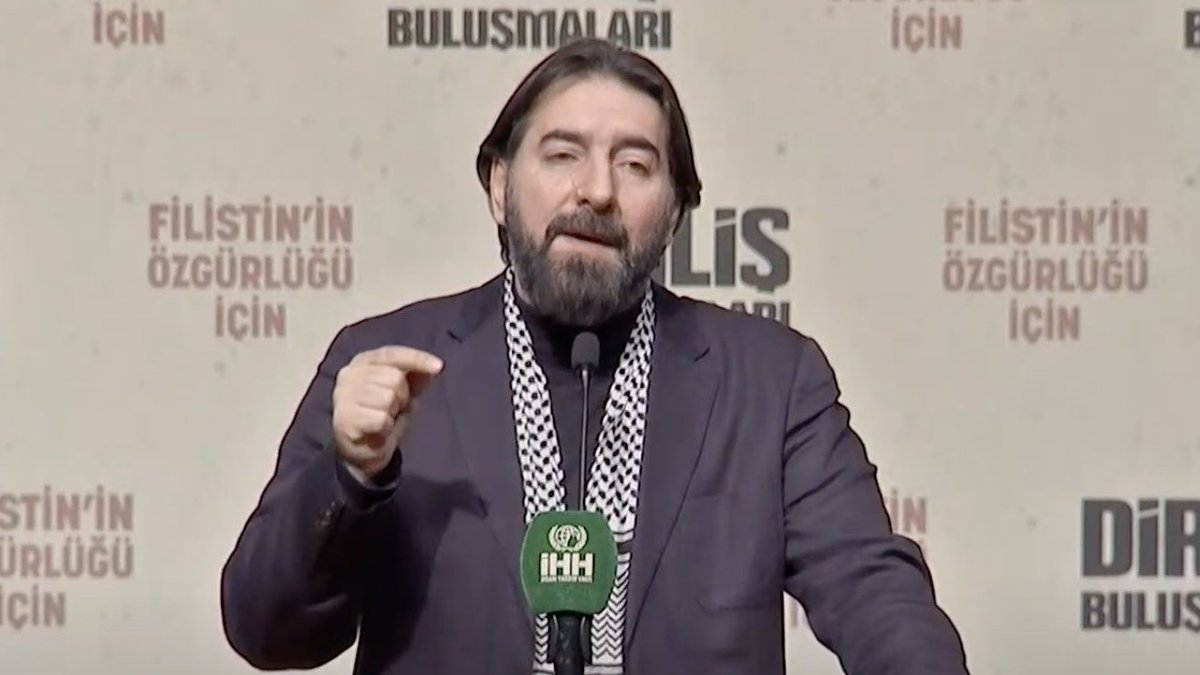 🗣️İlahiyatçı Dr. Abdülaziz Kıranşal:

“Cumartesi günü size cehennemi yaşatacağım’ diyen Trump’a, ‘Cumartesi günü dünyanın her hangi bir yerinde tek bir Müslümanın burnu bile kanasa biz sana cehennemi yaşatırız’ diyen tek bir Müslüman lidere ihtiyacımız var.

Çünkü bu cümle