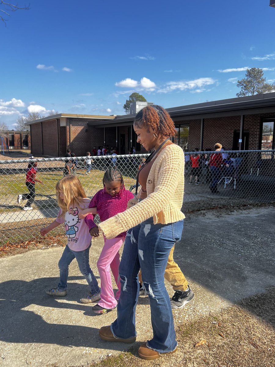 AliceDriveElementary tweet media