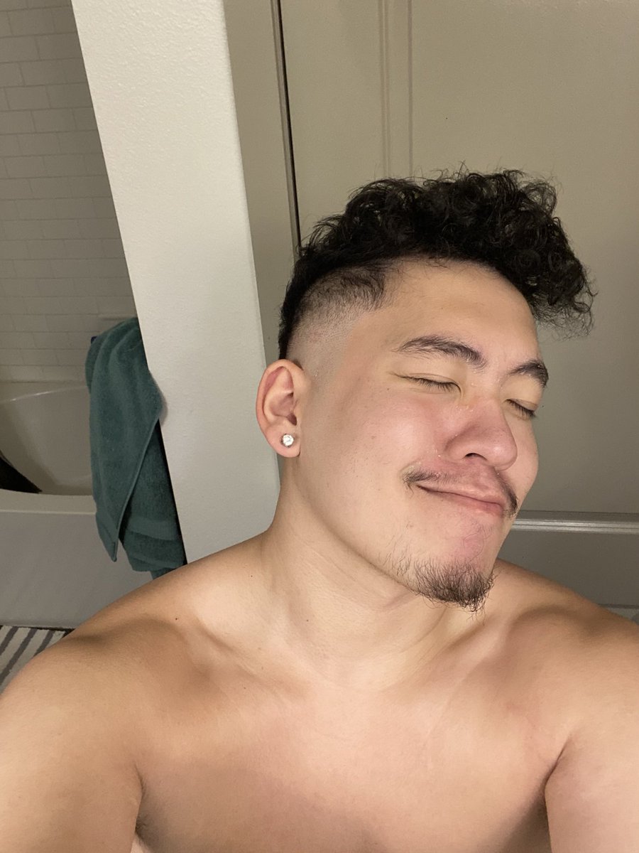 CACTEXas_boyy's tweet photo. Instagram vs. X 🙈🤭 

Which one do y’all prefer? 👀👀 https://t.co/hyCEAcwLF6