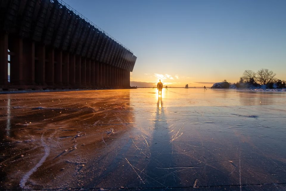 BugsySailor's tweet photo. One of the most memorable sunrises to date, four years ago today.

👉 https://t.co/t57jtAt3t1 https://t.co/olDXJhSaGw