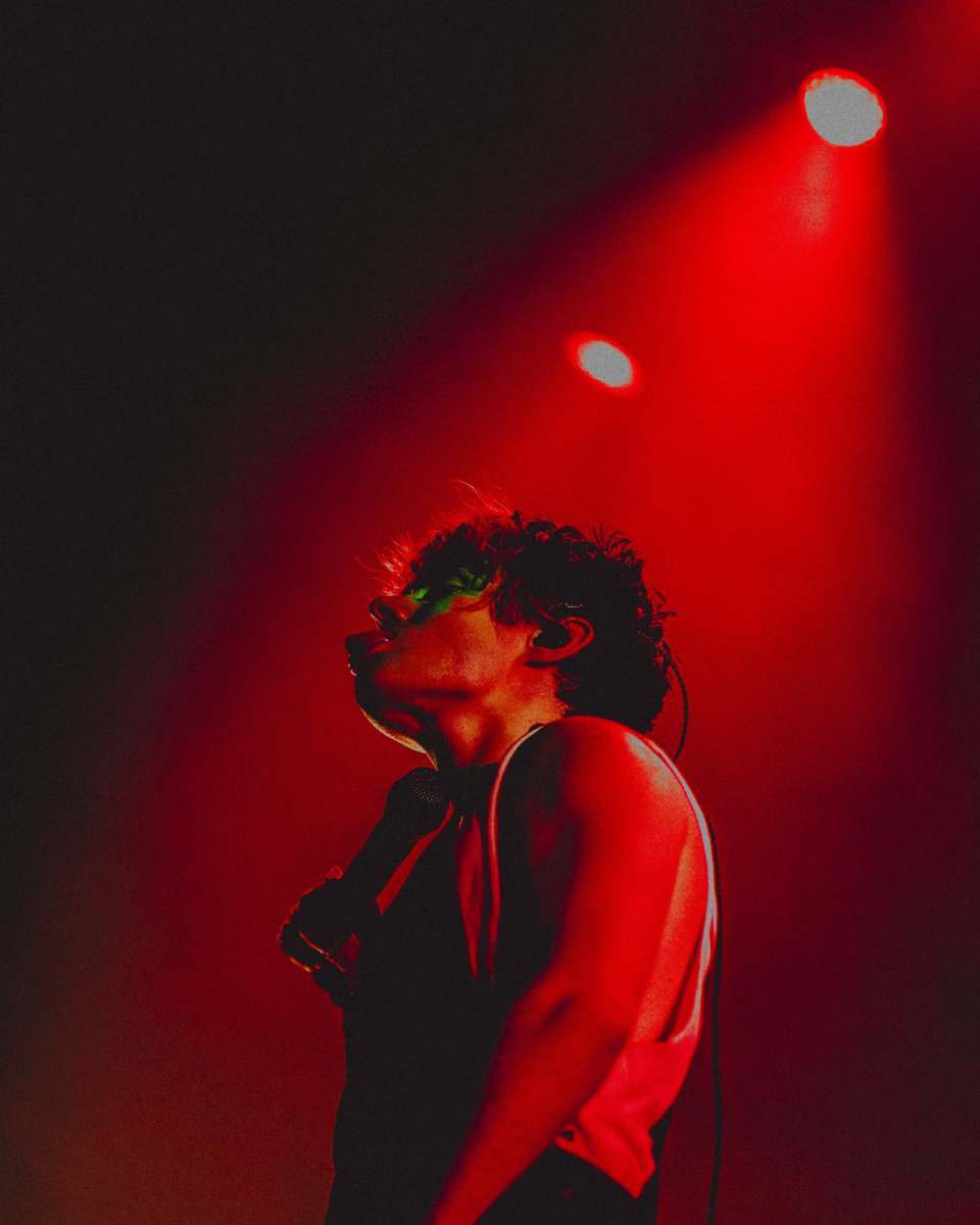 🧨🩸🥀🌡️🍷💋