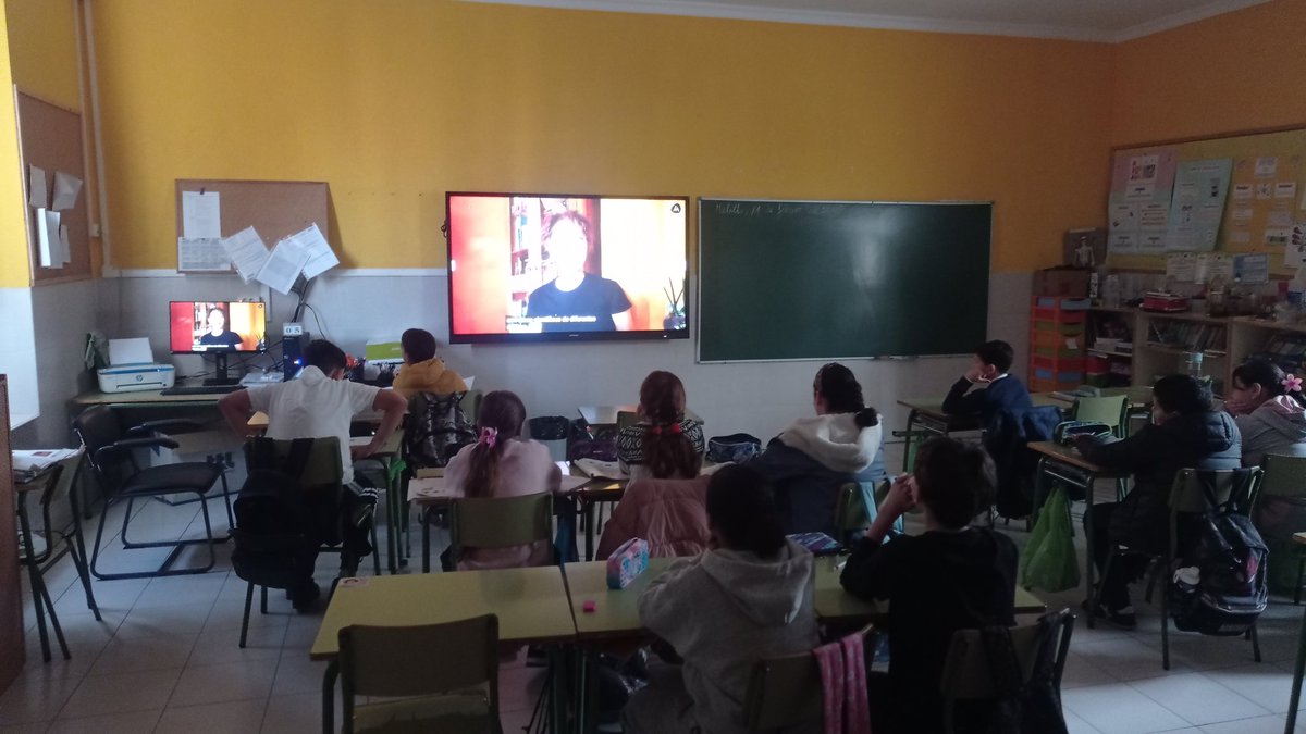 Antonio del Salto (@experiprinfa) on Twitter photo En <a href="/CEIPMediterrne1/">CEIP Mediterráneo</a> y en #melilla celebrando el día internacional de la mujer y la niña en la ciencia. Junto al grupo Anaya conociendo grandes científicas En <a href="/CEIPMediterrne1/">CEIP Mediterráneo</a> y en #melilla celebrando el día internacional de la mujer y la niña en la ciencia. Junto al grupo Anaya conociendo grandes científicas